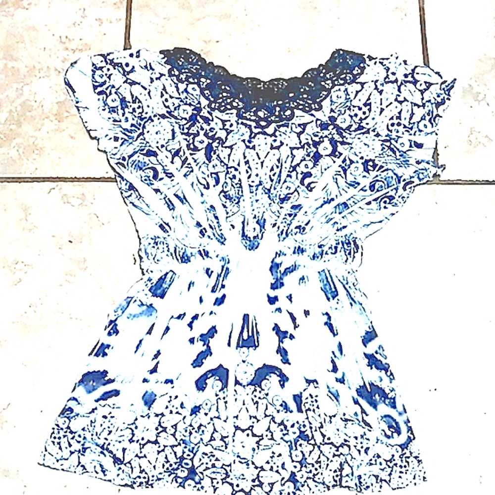 Unity woman's top